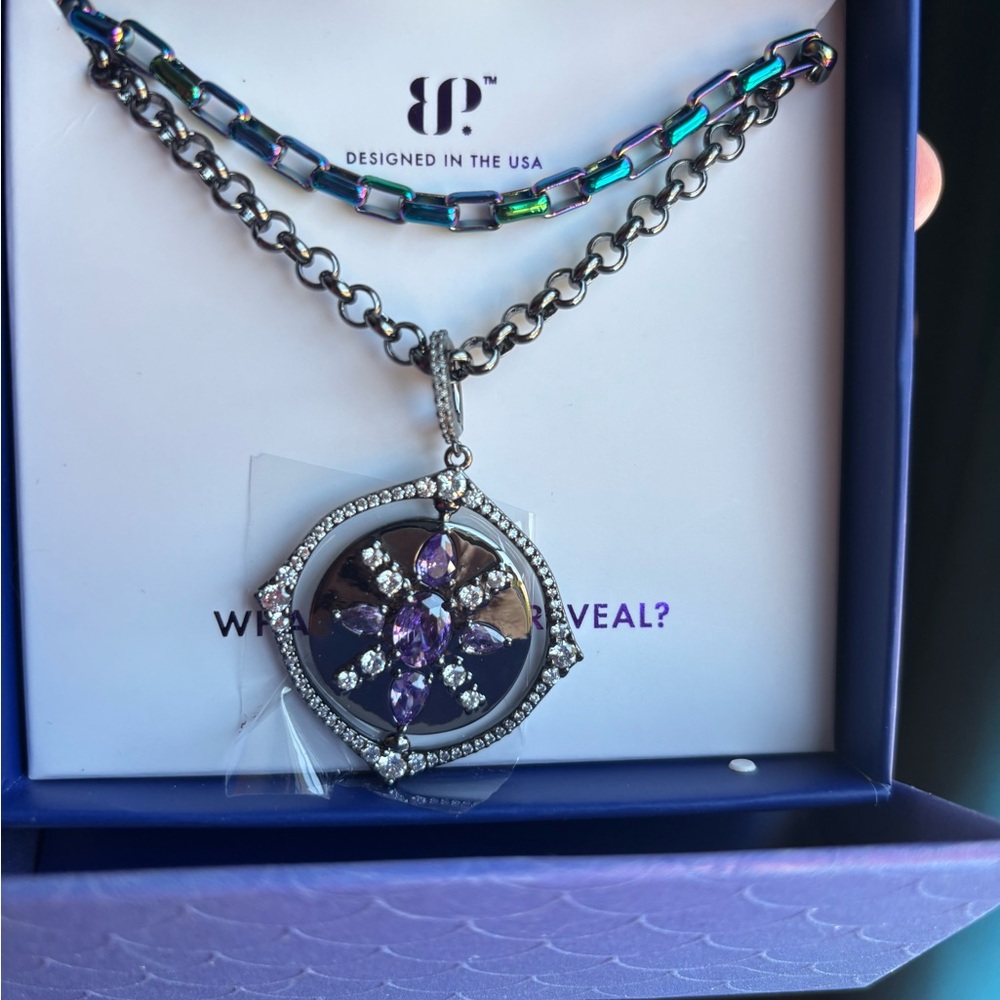 SIRENS COLLECTION AMETHYST GEMSTONE OIL SLICK CHAINED REMOVABLE FLIPPER PENDANT